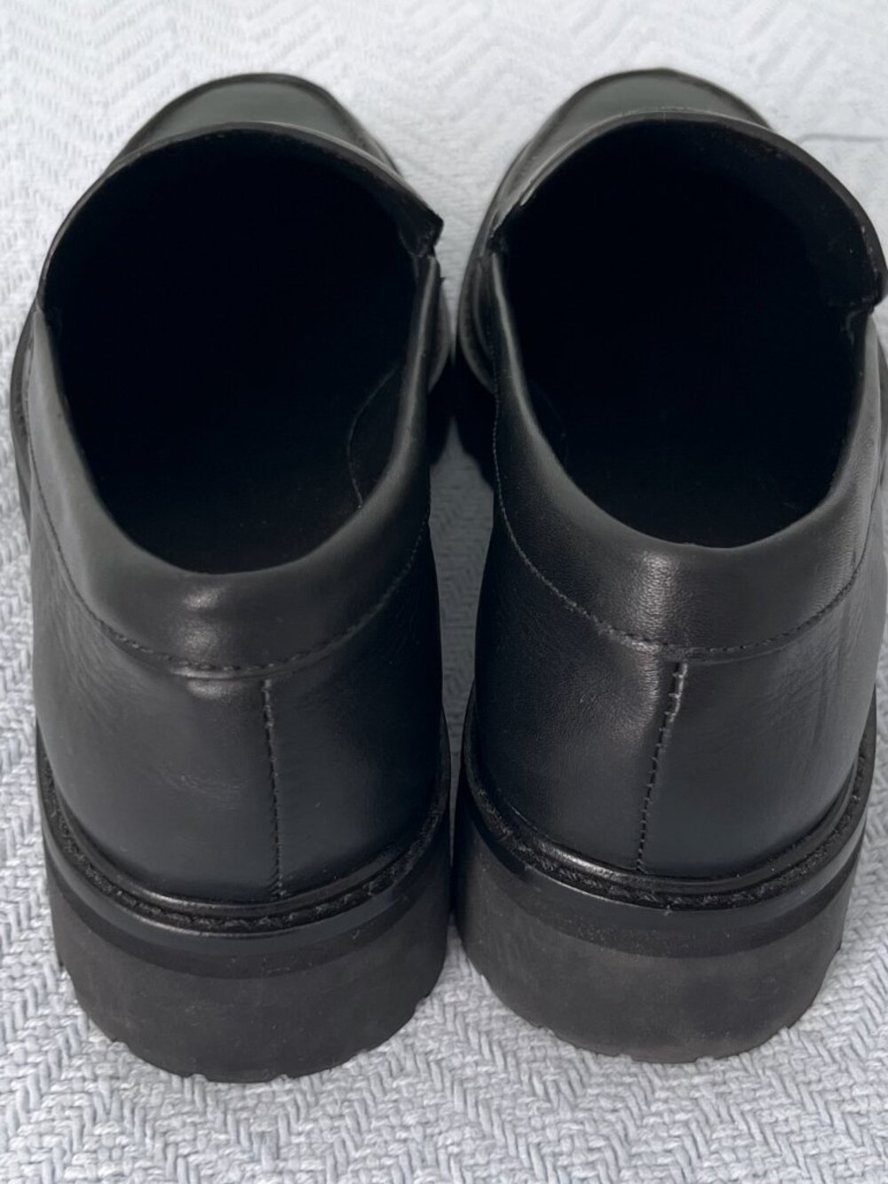 Everlane Chunky Loafer - Picture 9 of 11